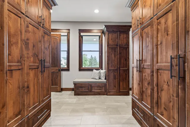 $3,500,000 | 9745 Whistling Valley Road, Lake Elmo, MN 55042