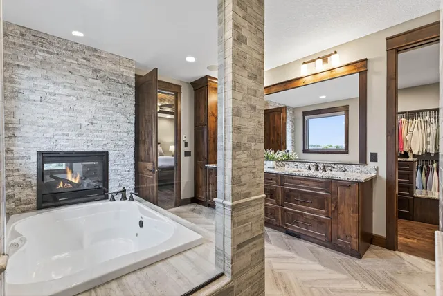 $3,500,000 | 9745 Whistling Valley Road, Lake Elmo, MN 55042