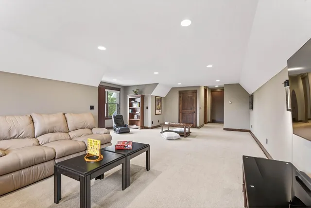 $3,500,000 | 9745 Whistling Valley Road, Lake Elmo, MN 55042