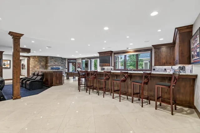 $3,500,000 | 9745 Whistling Valley Road, Lake Elmo, MN 55042