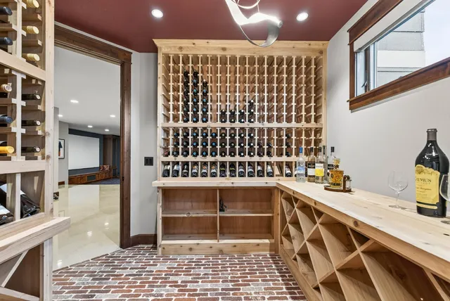 $3,500,000 | 9745 Whistling Valley Road, Lake Elmo, MN 55042