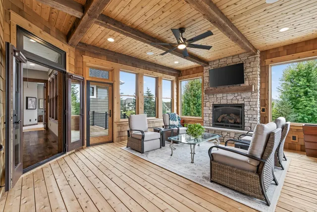 $3,500,000 | 9745 Whistling Valley Road, Lake Elmo, MN 55042