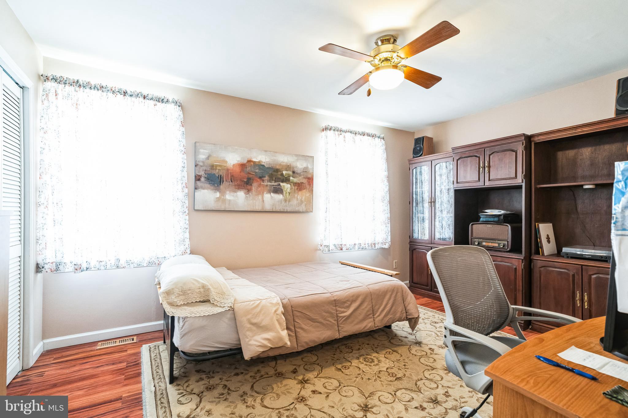 806 Kings Croft Drive Cherry Hill, NJ 08034 - Photo 15 of 31 a bedroom with a bed and chair