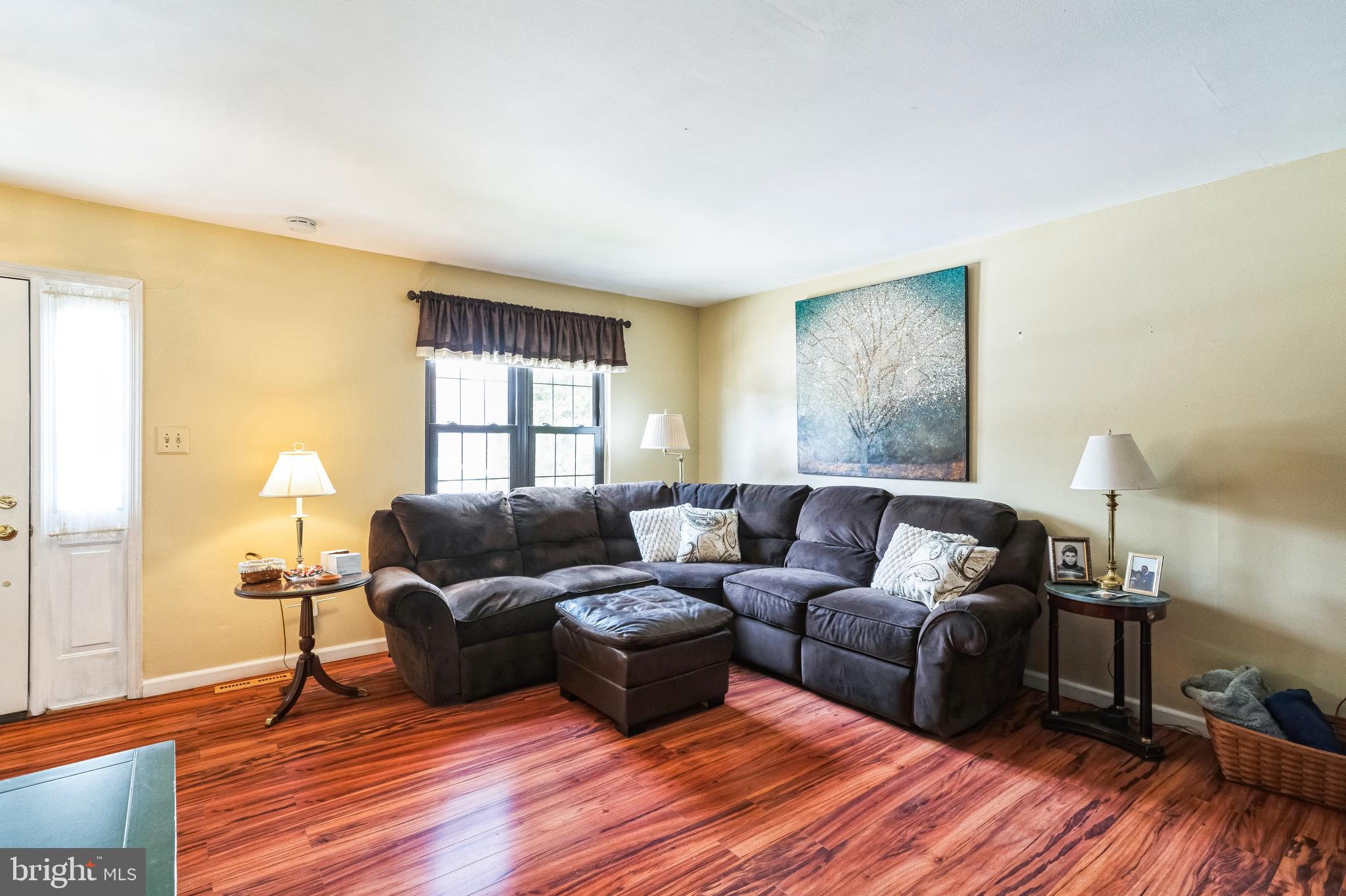 806 Kings Croft Drive Cherry Hill, NJ 08034 - Photo 3 of 31 a living room with furniture and a window