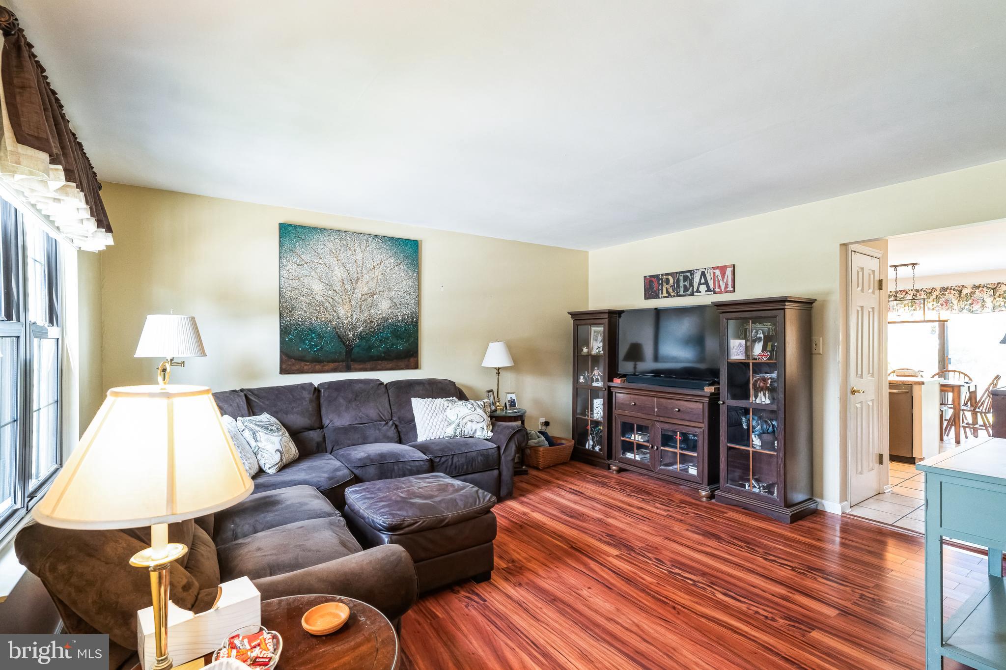 806 Kings Croft Drive Cherry Hill, NJ 08034 - Photo 5 of 31 a living room with furniture and a flat screen tv
