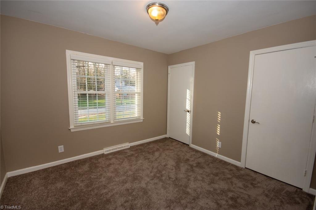 3408 Normandy Road Greensboro, NC 27408 - Photo 12 of 24 Gallery Image 12
