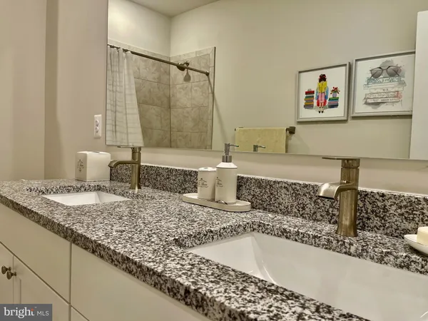 $529,998 | 7738 Port Capital Drive, Unit B, Elkridge, MD 21075