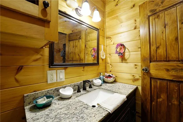 $275,000 | 192 Bushy Head Road, Cherry Log, GA 30522