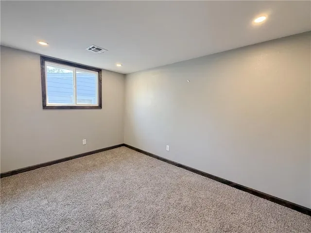 $139,900 | 1422 North Ash Street, Nevada, MO 64772