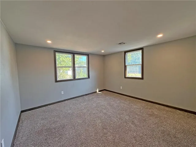 $139,900 | 1422 North Ash Street, Nevada, MO 64772