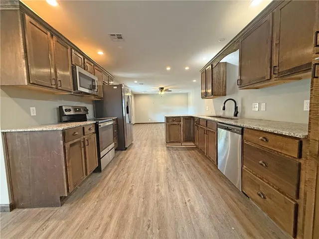 $139,900 | 1422 North Ash Street, Nevada, MO 64772