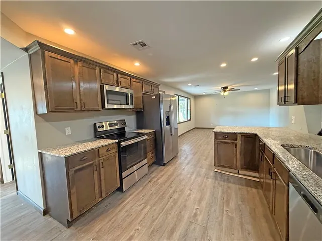 $139,900 | 1422 North Ash Street, Nevada, MO 64772