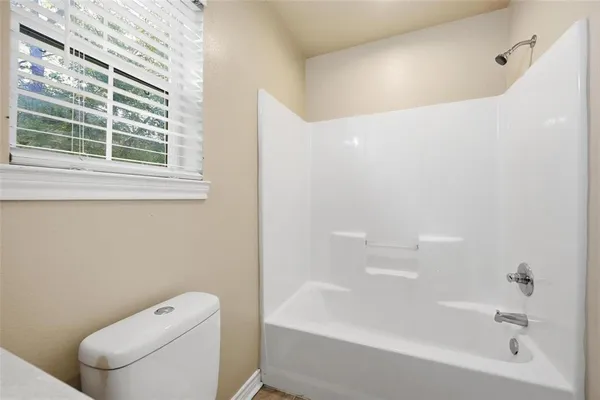 $1,500 | 728 West Walker Street, Denison, TX 75020