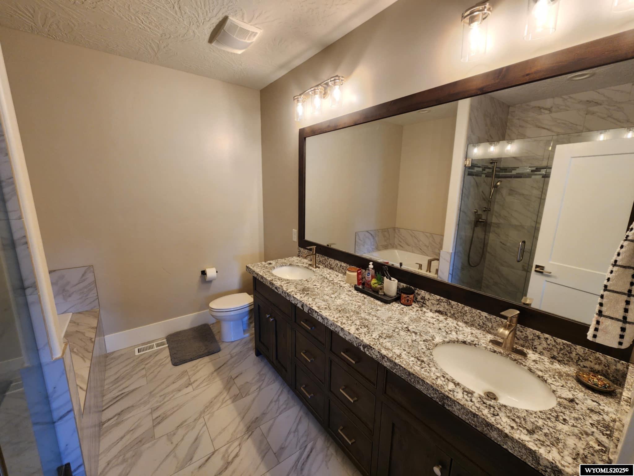 1128 Winchester Boulevard Rock Springs, WY 82901 - Photo 14 of 33