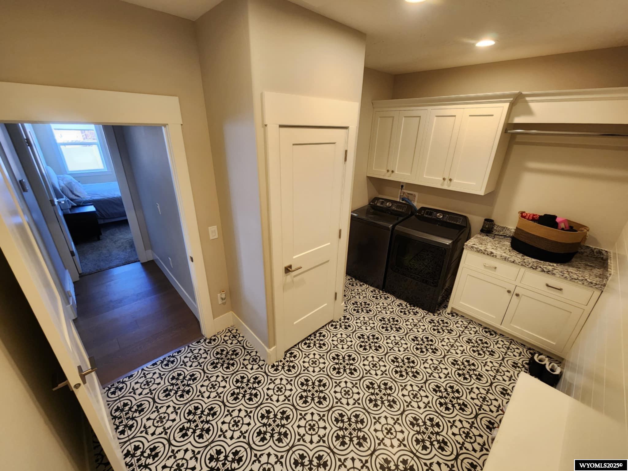 1128 Winchester Boulevard Rock Springs, WY 82901 - Photo 17 of 33