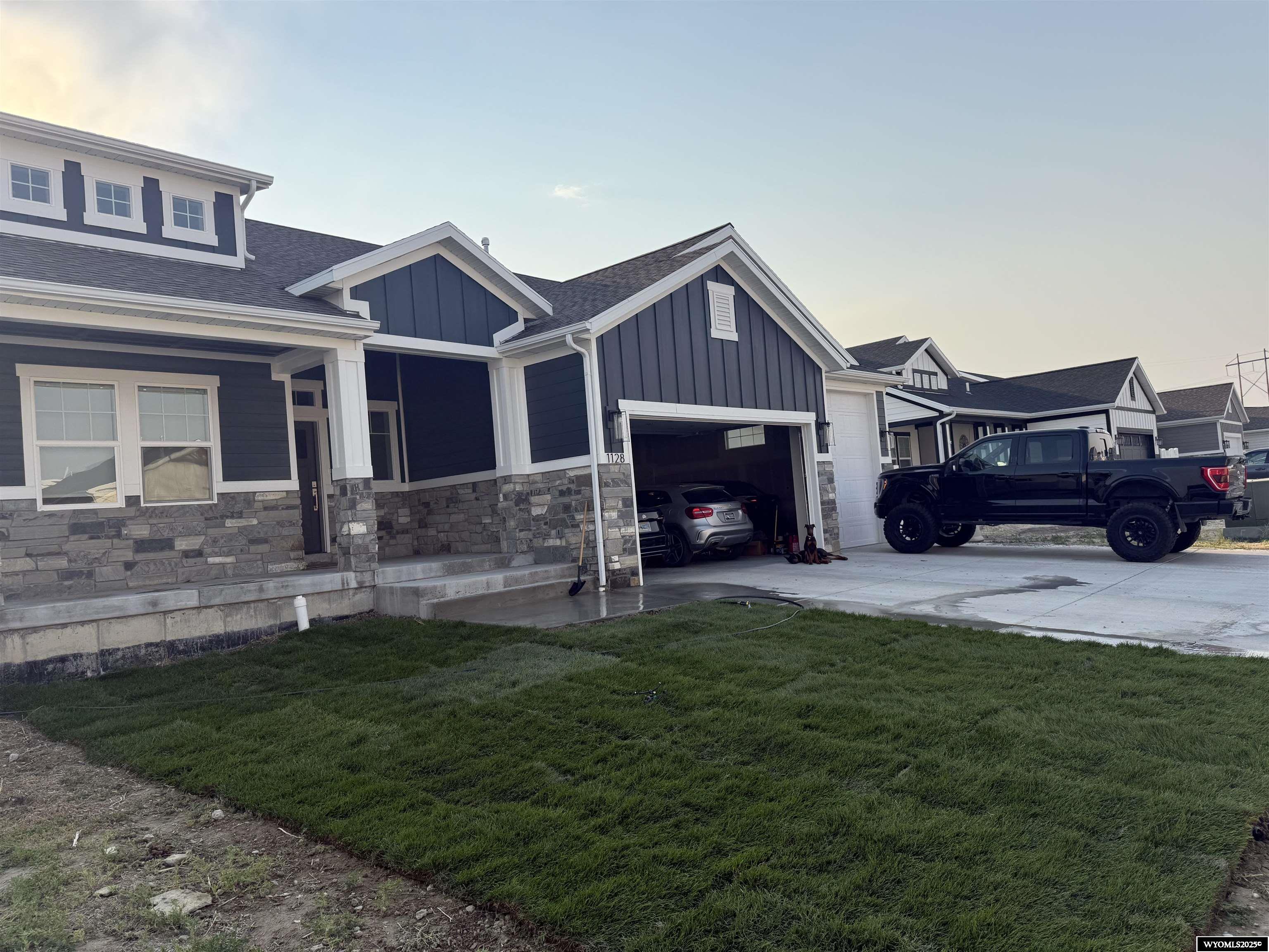 1128 Winchester Boulevard Rock Springs, WY 82901 - Photo 2 of 33