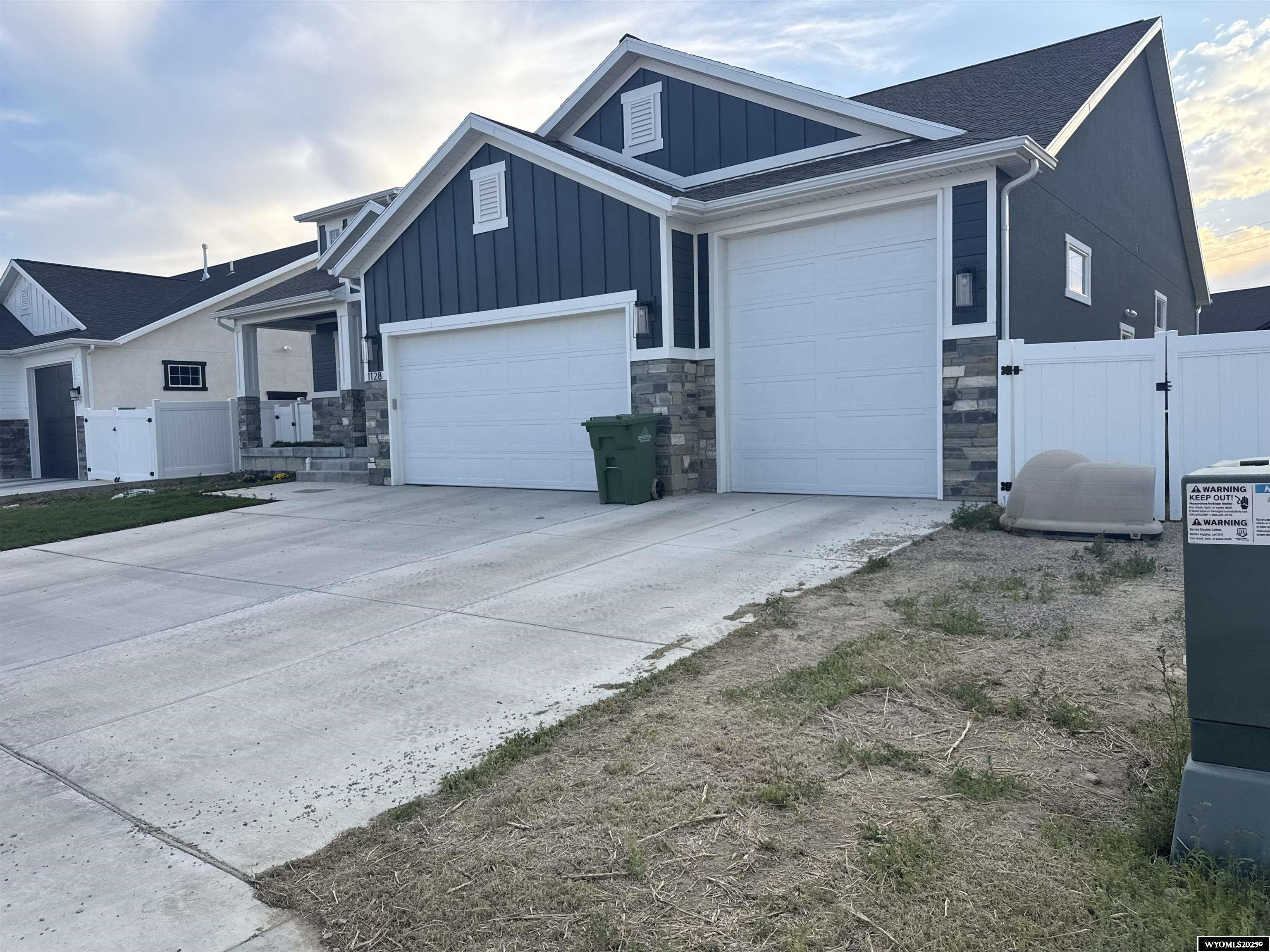 1128 Winchester Boulevard Rock Springs, WY 82901 - Photo 6 of 33