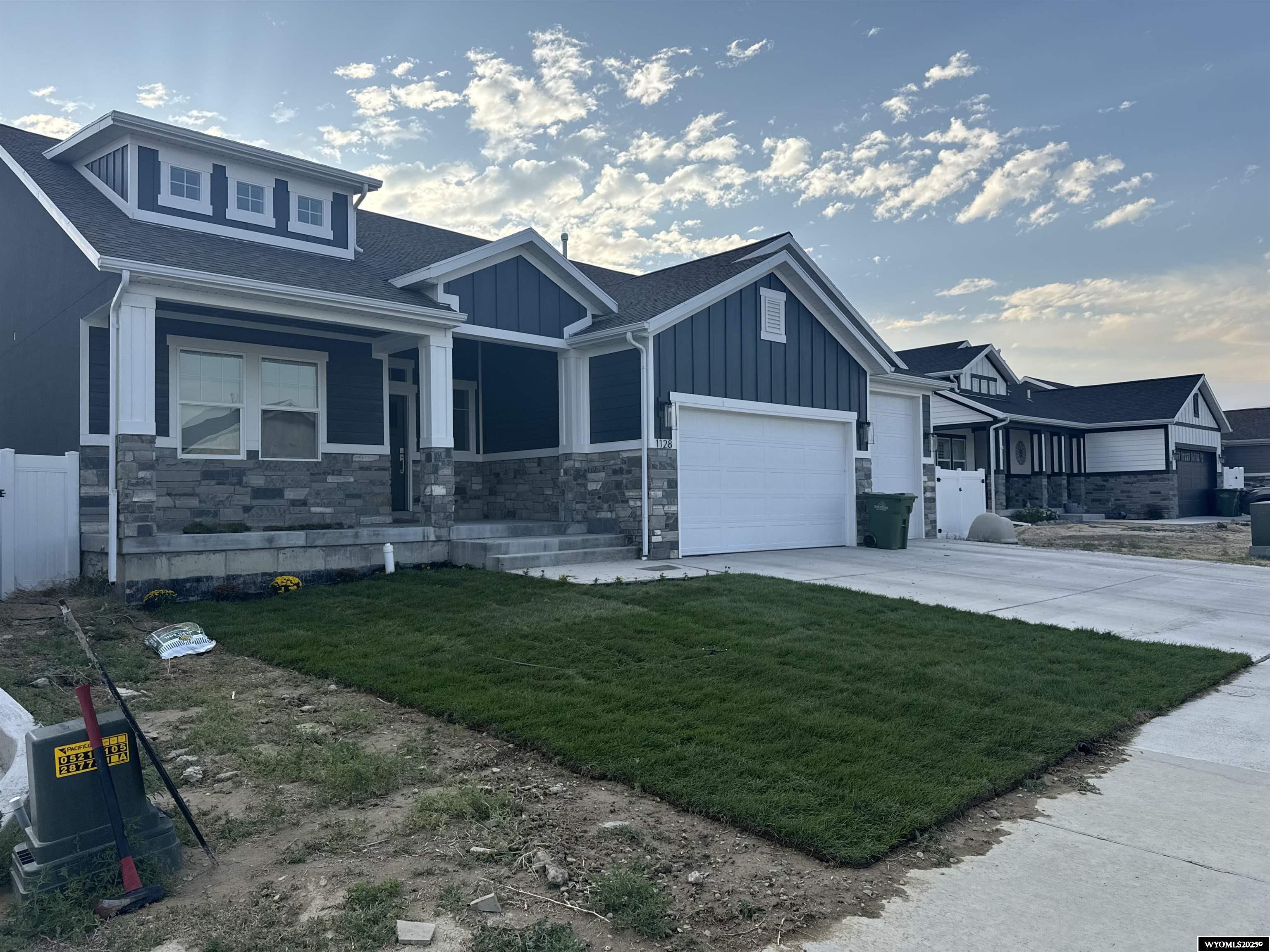 1128 Winchester Boulevard Rock Springs, WY 82901 - Photo 9 of 33