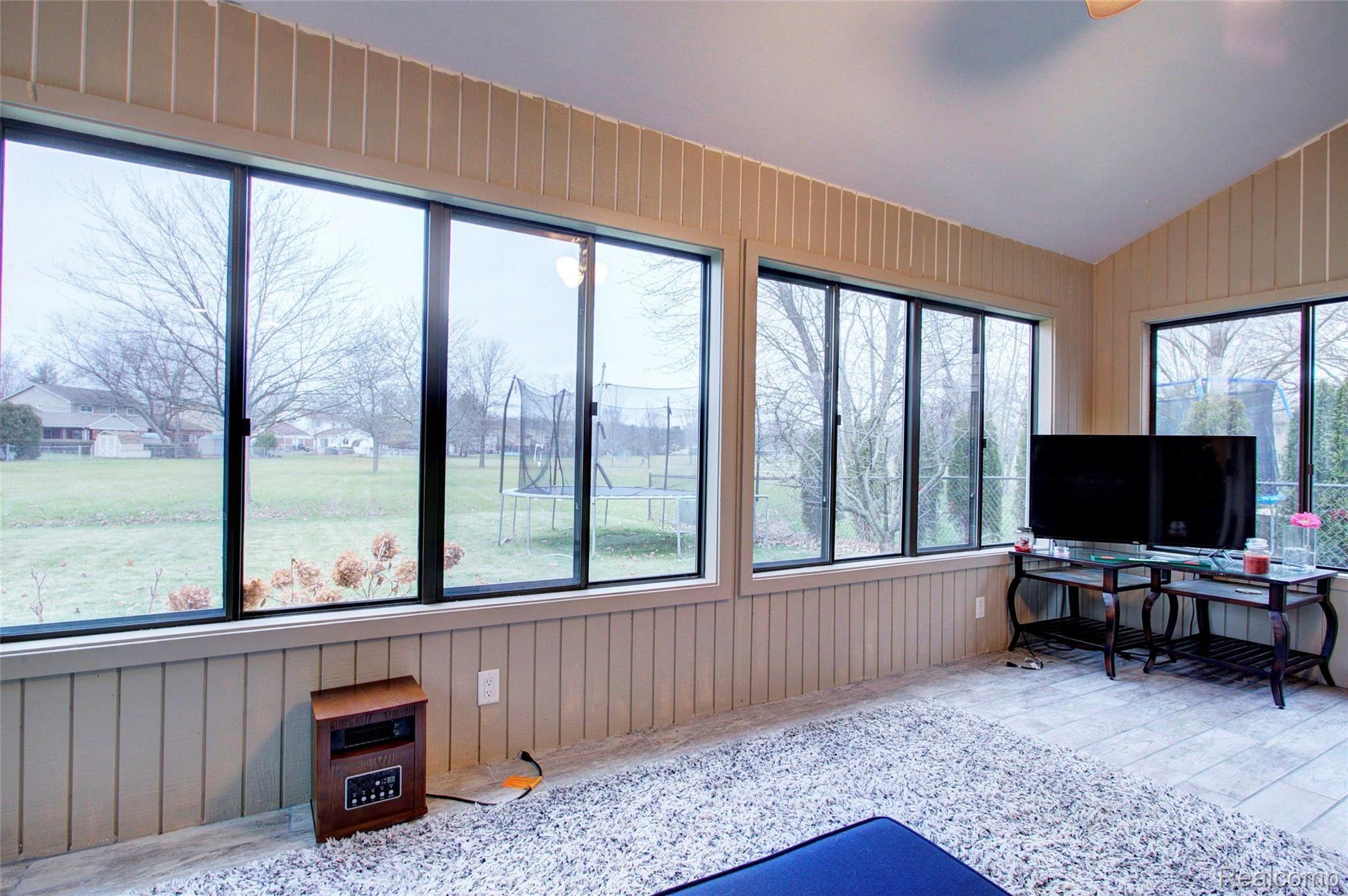 7345 Kingsbridge Road Canton, MI 48187 - Photo 39 of 98 4H8A2306_7_8.jpg