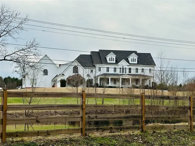 $2,498,000 | 31 Duck Pond Road, Roopville, GA 30170