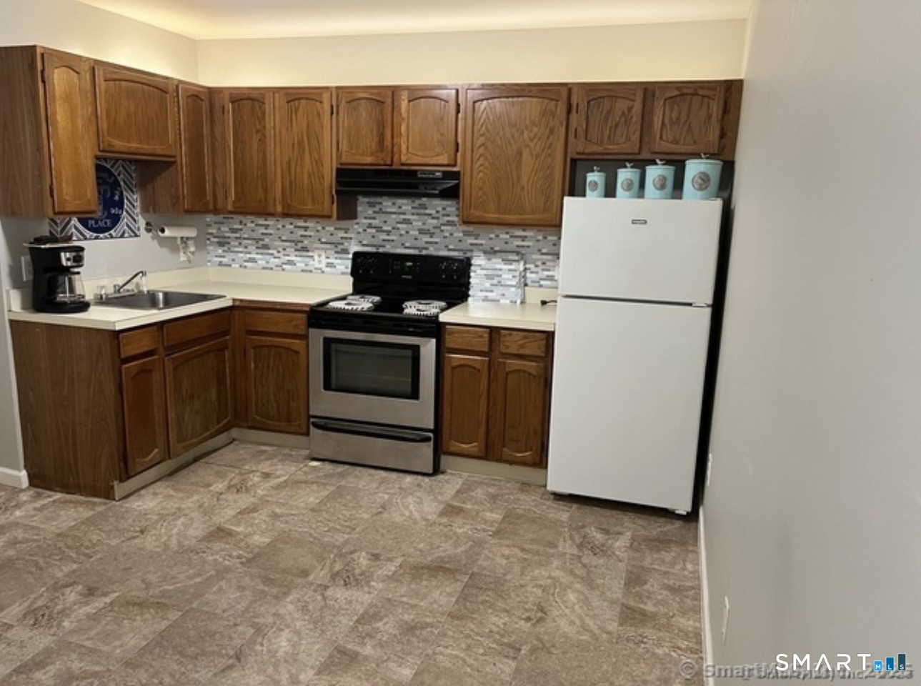 137 Judd Square, Unit 137 Wallingford, CT 06492 - Photo 10 of 13