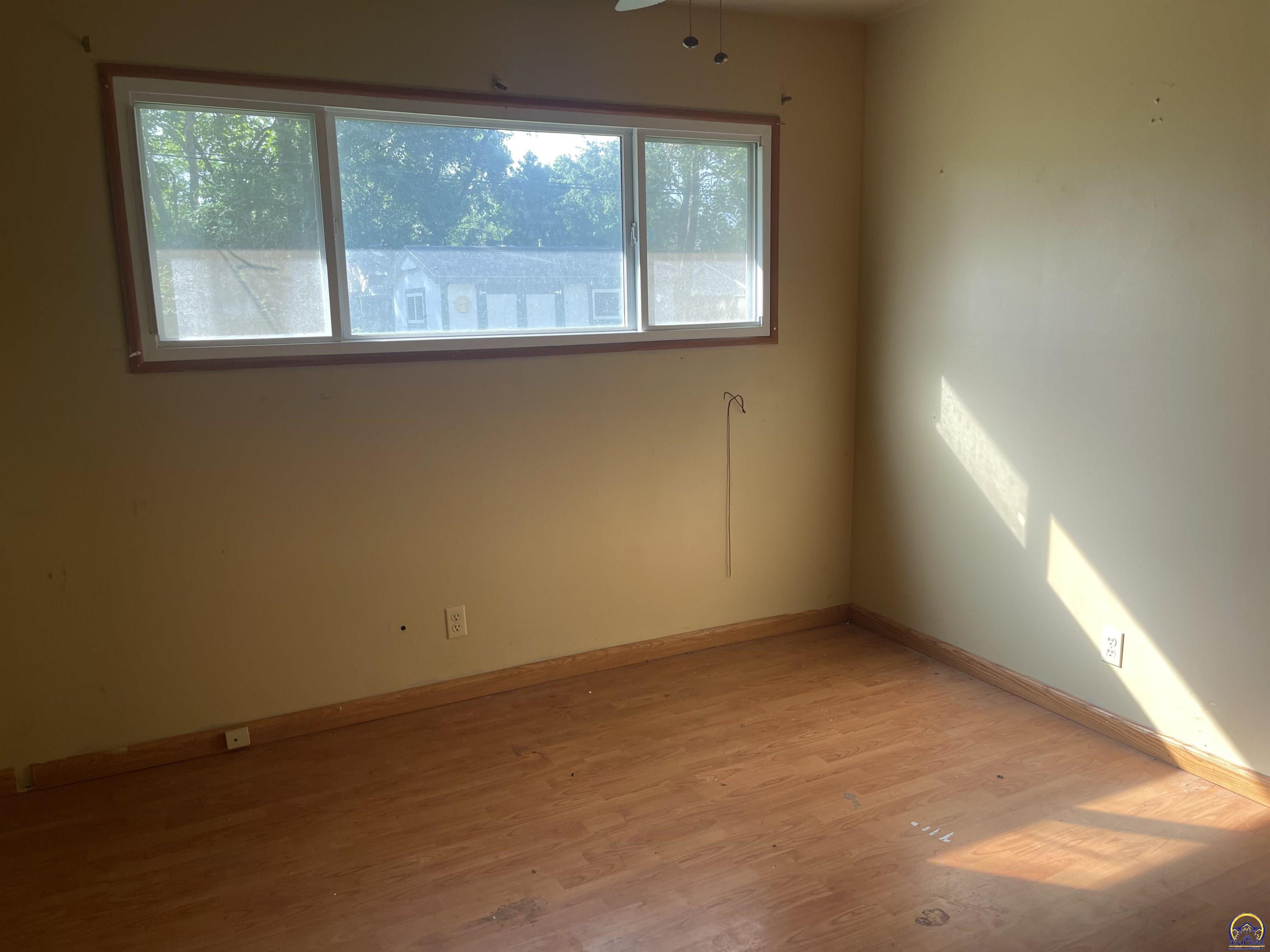 3404 Southwest Burlingame Road Topeka, KS 66611 - Photo 6 of 13