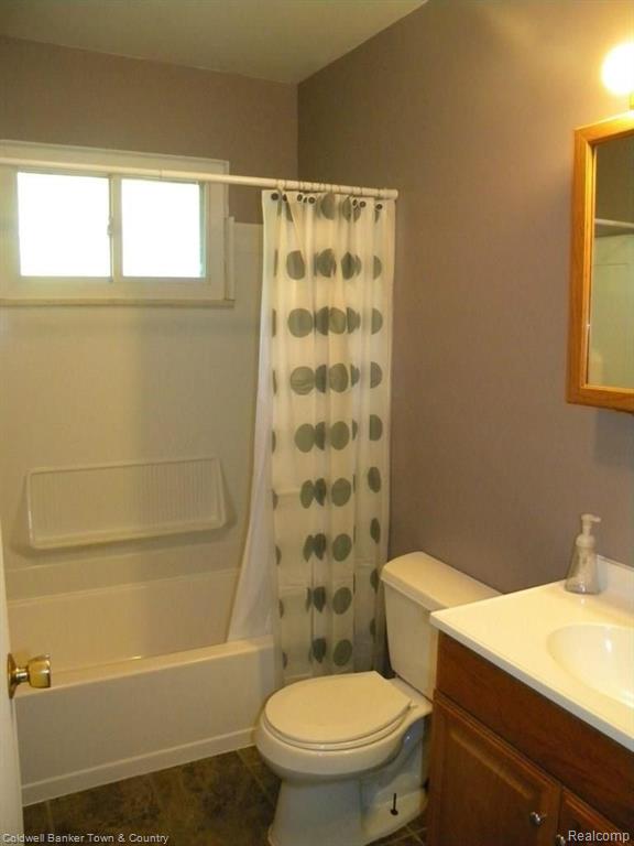 15035 Hogan Road Linden, MI 48451 - Photo 14 of 34