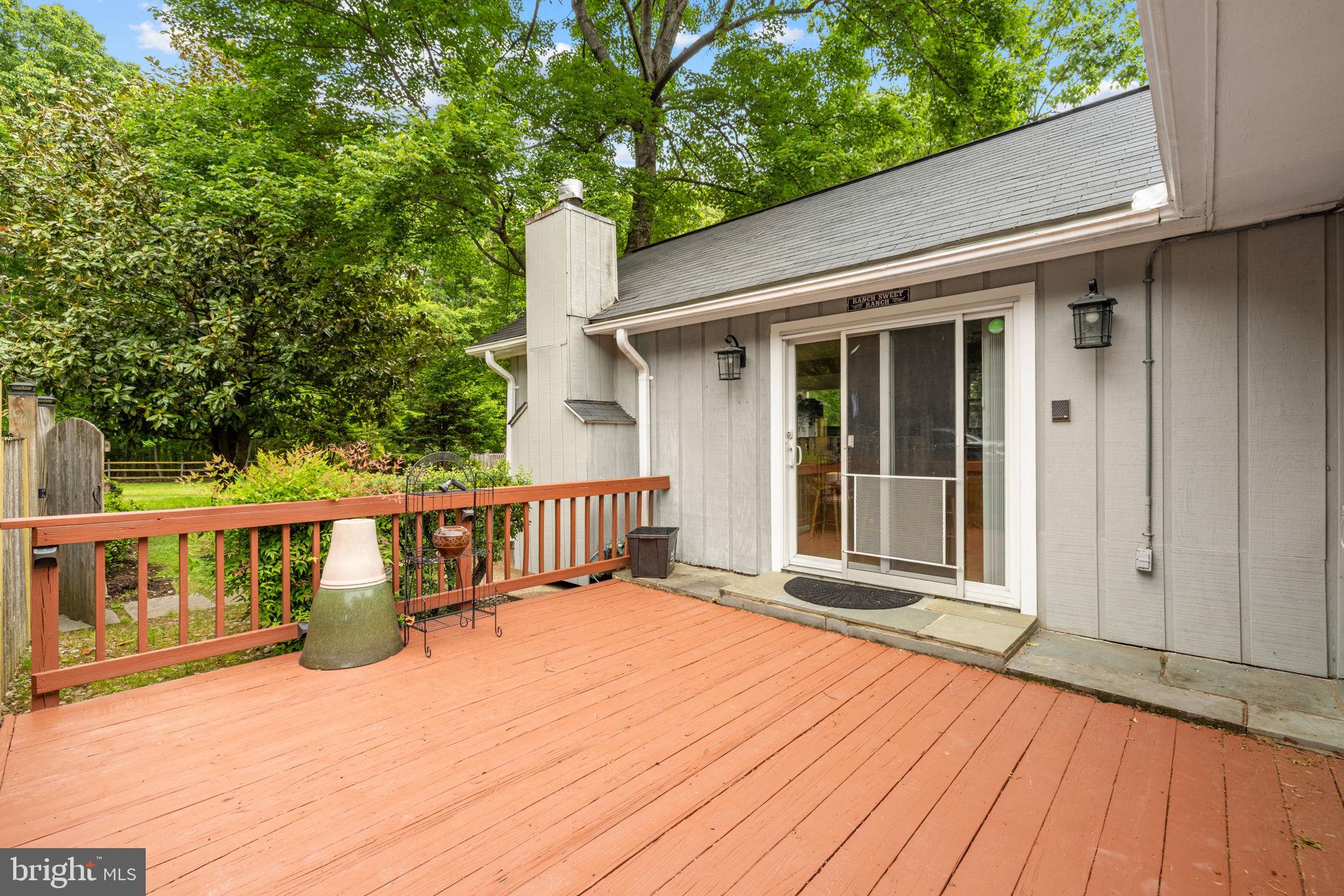 41726 Stumptown Road Leesburg, VA 20176 - Photo 44 of 91 Wood Deck off from Kitchen