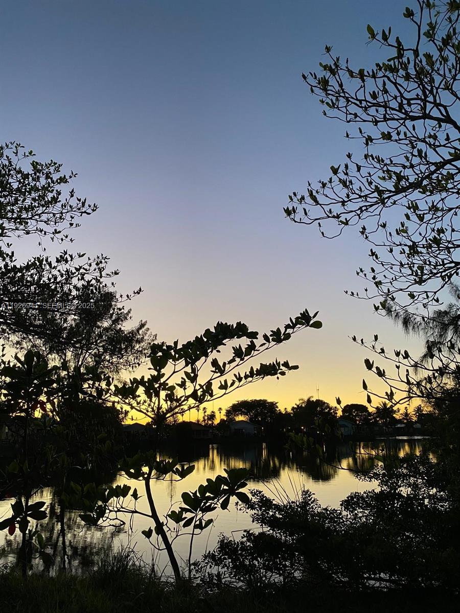 0 Southwest 10th Avenue Hallandale Beach, FL 33009 - Photo 5 of 6 a view of a city