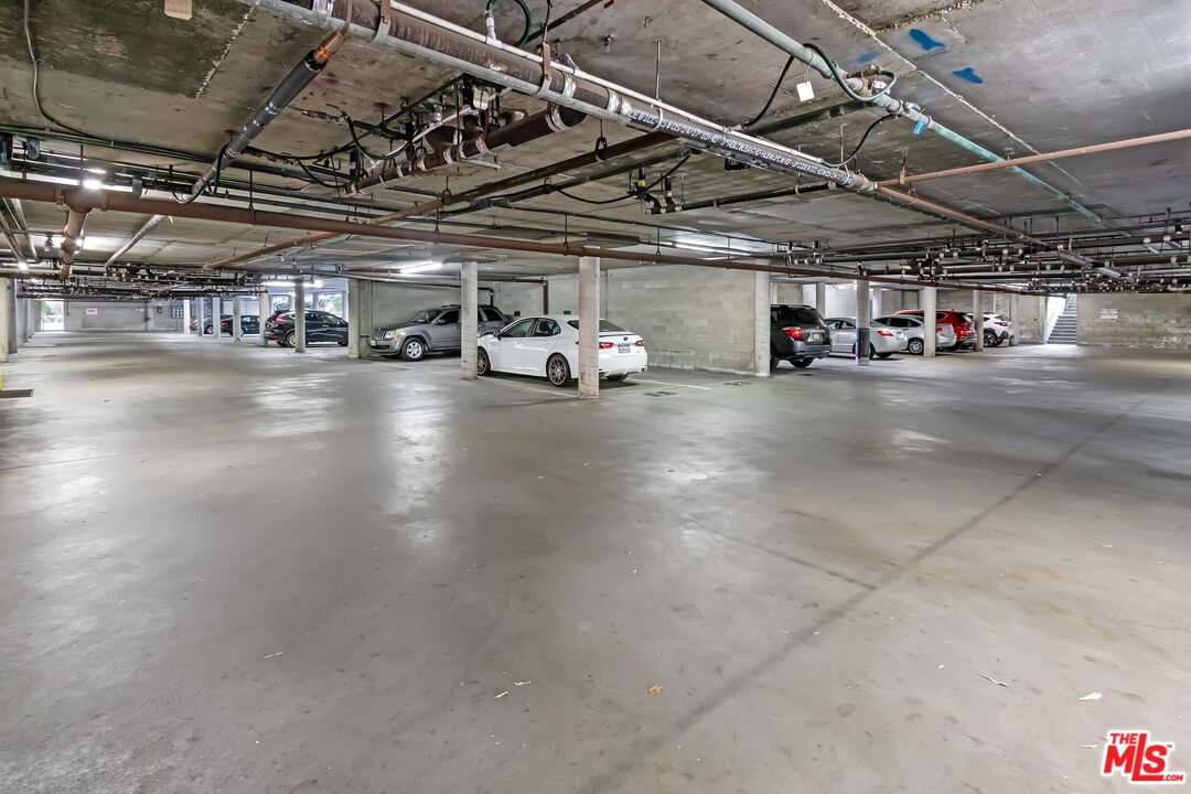 8103 Raintree Circle Culver City, CA 90230 - Photo 35 of 35 a view of empty room with wooden ceiling