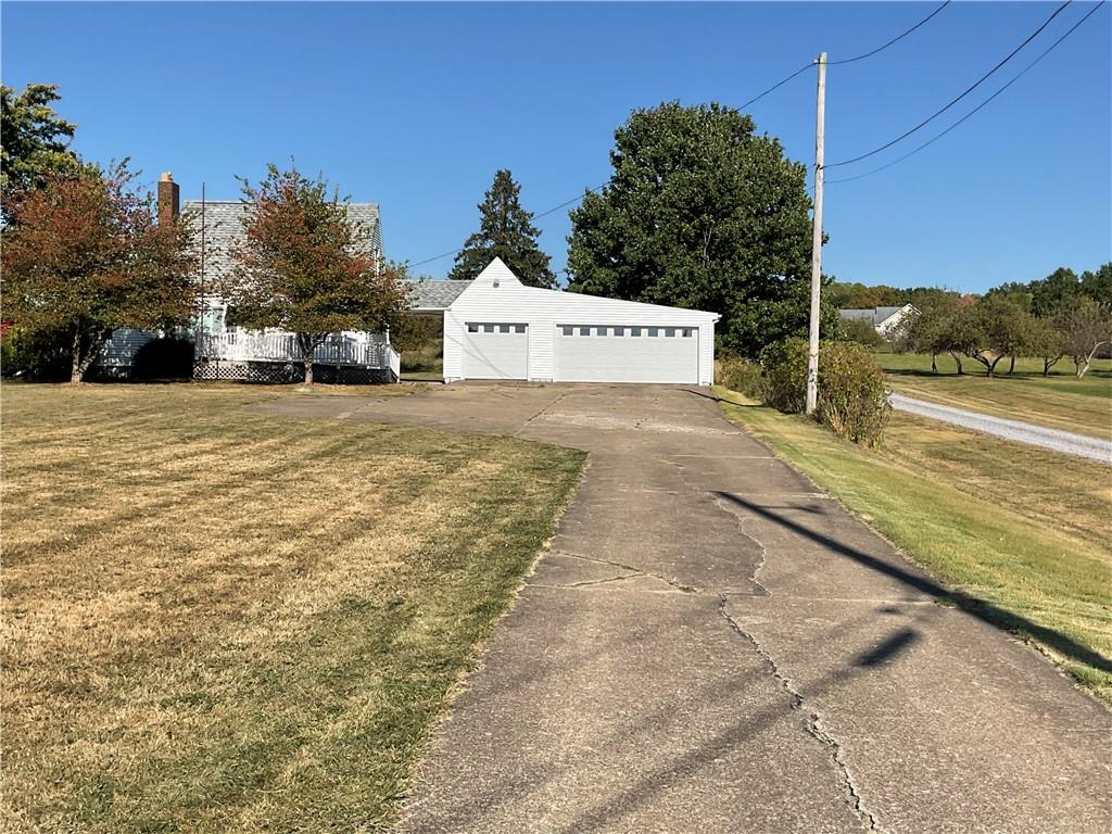 3455 Ellwood Road New Castle, PA 16101 - Photo 23 of 25 Large Level driveway