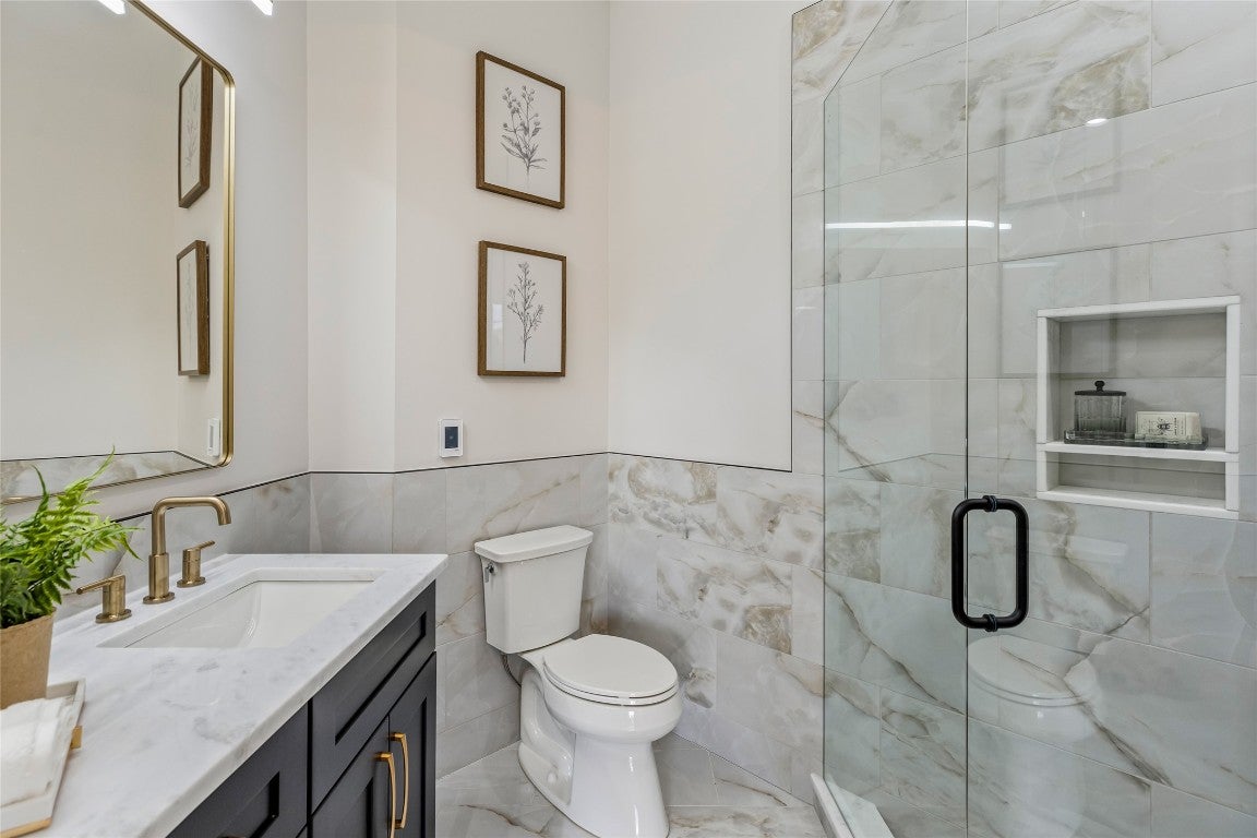 227 Sherwood Forest Road Highlands, NC 28741 - Photo 53 of 99 Walk-In Shower and Elegant Tiling