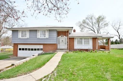 668 Ridgefield Avenue Pittsburgh, PA 15216 - Photo 2 of 24