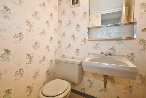 668 Ridgefield Avenue Pittsburgh, PA 15216 - Photo 15 of 24