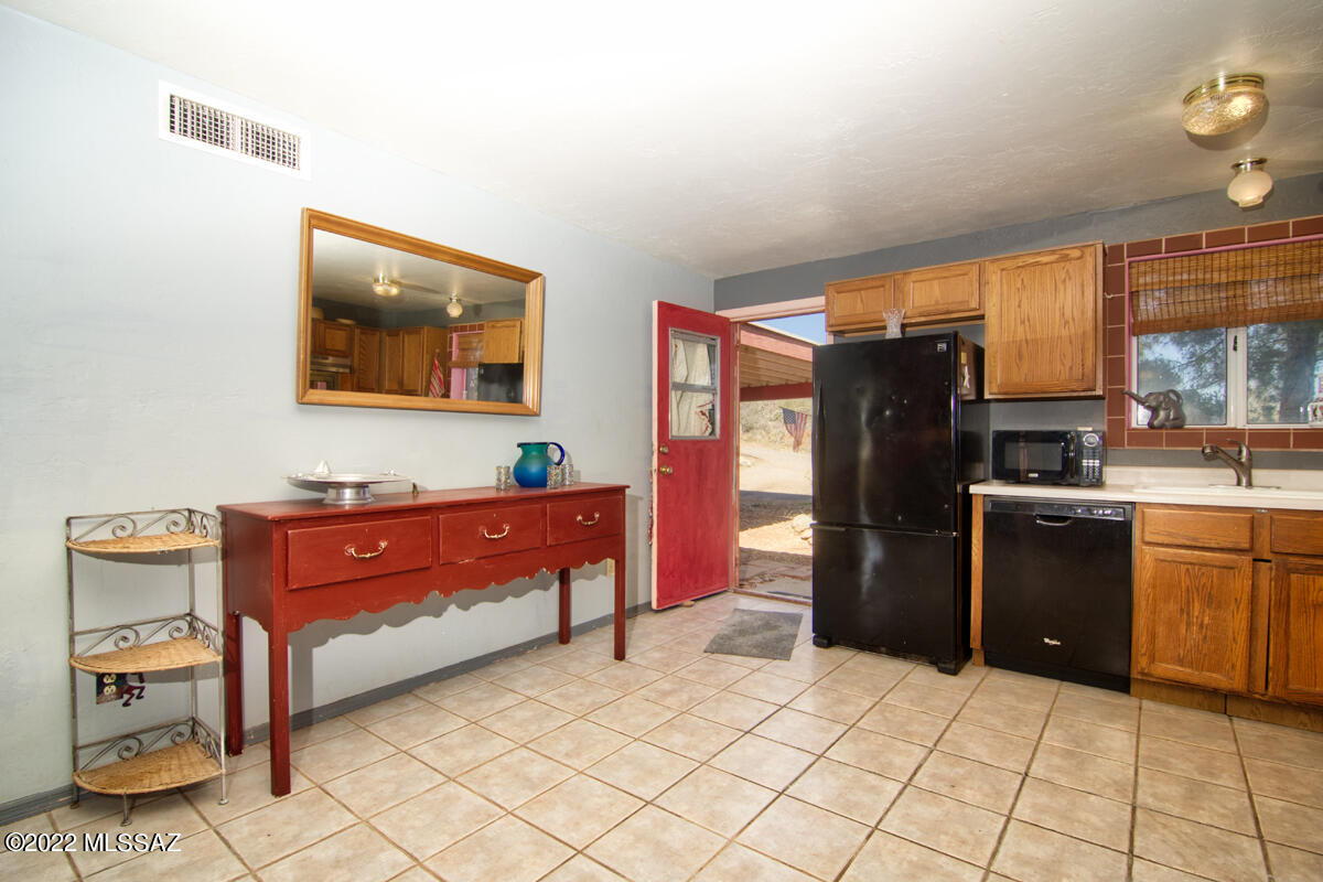 16720 North Swan Road Tucson, AZ 85739 - Photo 31 of 45 Gallery Image 31