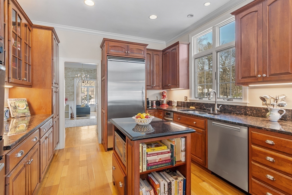 853 Strawberry Hill Road Concord, MA 01742 - Photo 18 of 42