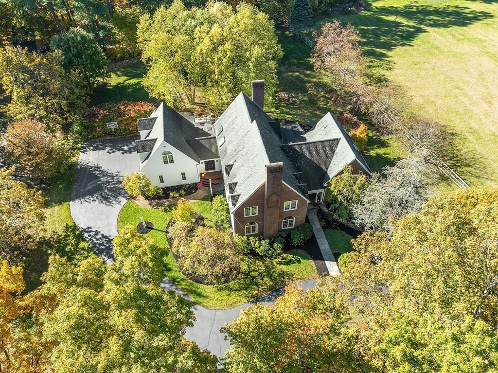 853 Strawberry Hill Road Concord, MA 01742 - Photo 2 of 42