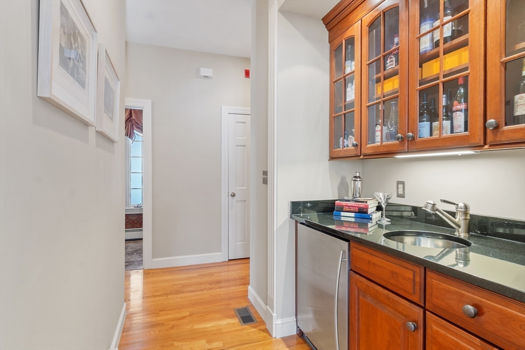 853 Strawberry Hill Road Concord, MA 01742 - Photo 23 of 42