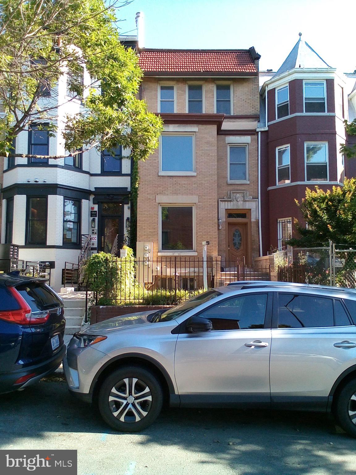 1433 Clifton Street Northwest, Unit 1 Washington, DC 20009 - Photo 4 of 7