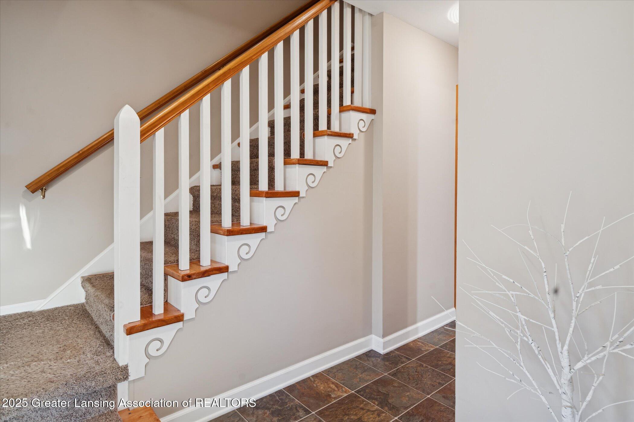 5233 Paxton Road St. Johns, MI 48879 - Photo 7 of 49 07-5233-Paxton-Rd-St-Johns-MI-48879-Wind