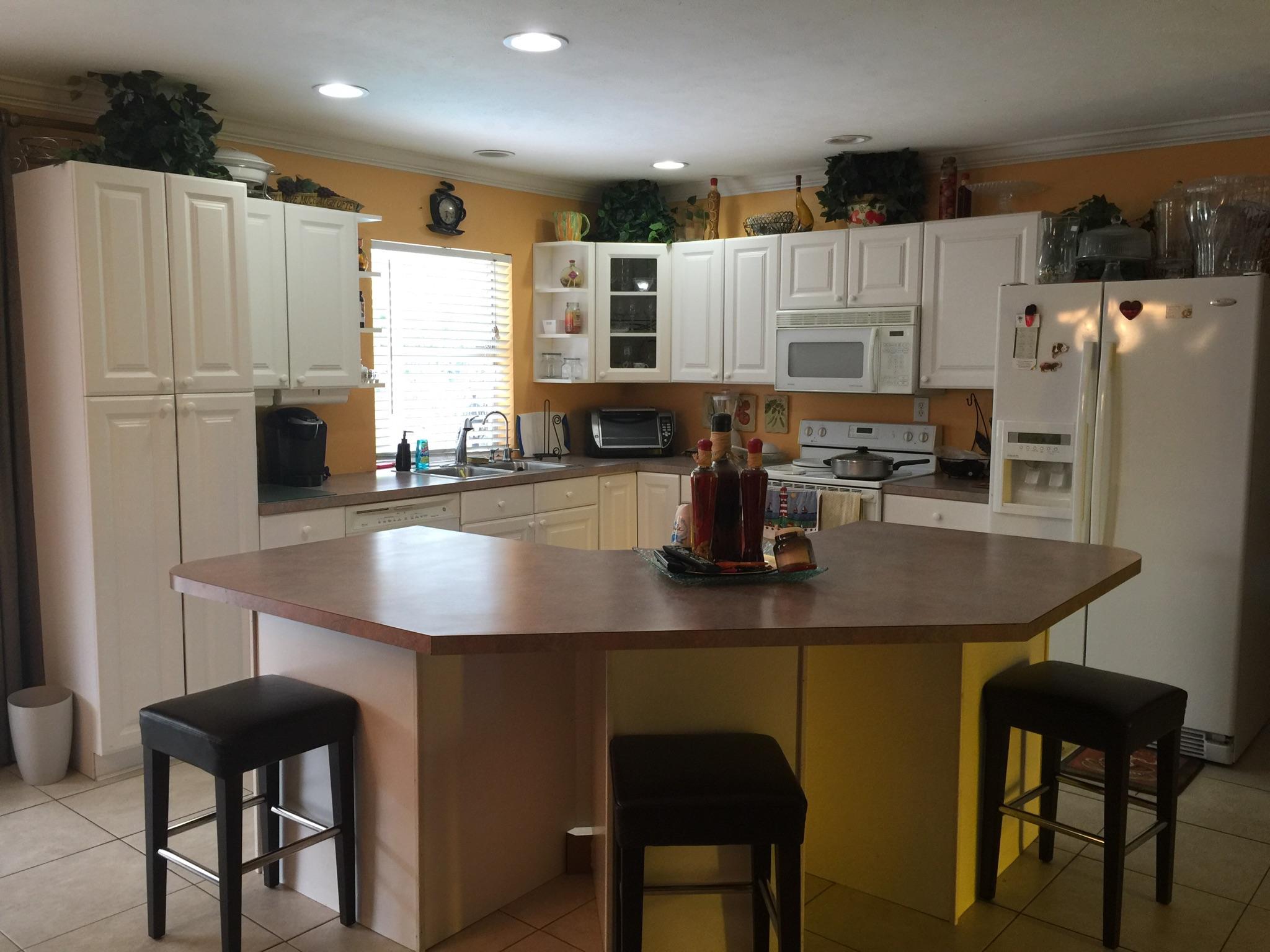 121 West Mango Road Lake Worth, FL 33467 - Photo 2 of 4 IMG_1102