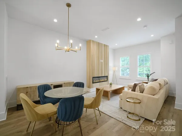 $854,000 | 2516 Park Rose Lane, Unit 15, Charlotte, NC 28204