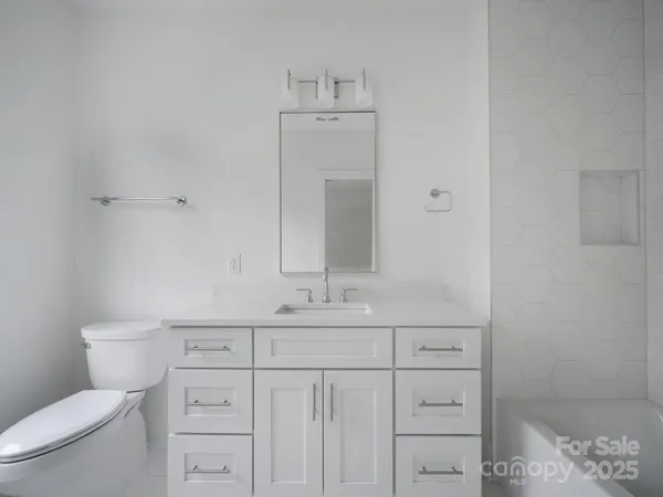 $854,000 | 2516 Park Rose Lane, Unit 15, Charlotte, NC 28204