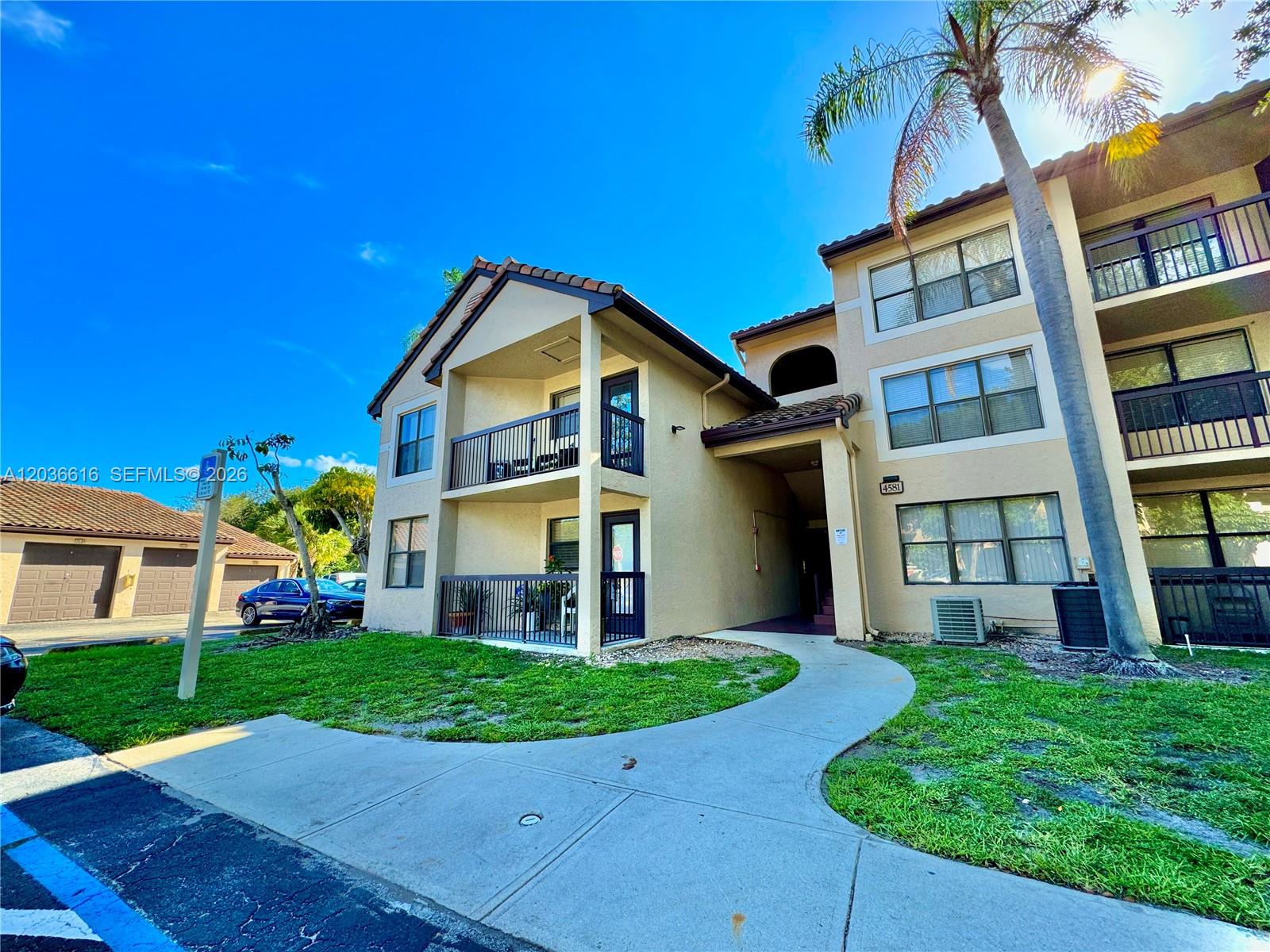 4581 West McNab Road, Unit 12 Pompano Beach, FL 33069 - Photo 3 of 30