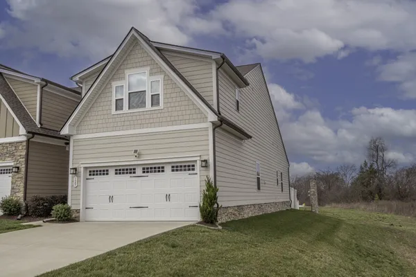 $409,900 | 129 Great Falls Court, Gallatin, TN 37066