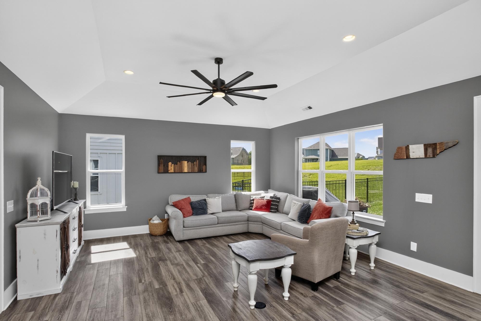 869 Plowson Road Mount Juliet, TN 37122 - Photo 8 of 46