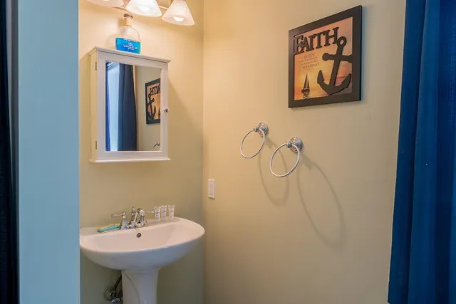 $715,000 | 2 Alex Court, Somersworth, NH 03878