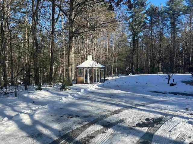 $715,000 | 2 Alex Court, Somersworth, NH 03878