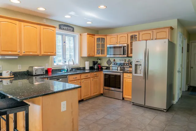 $715,000 | 2 Alex Court, Somersworth, NH 03878