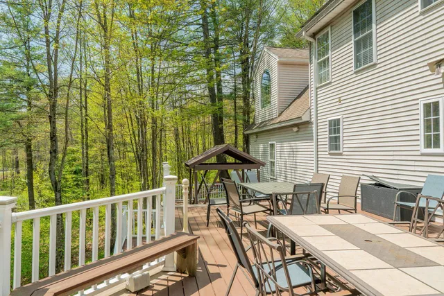 $715,000 | 2 Alex Court, Somersworth, NH 03878